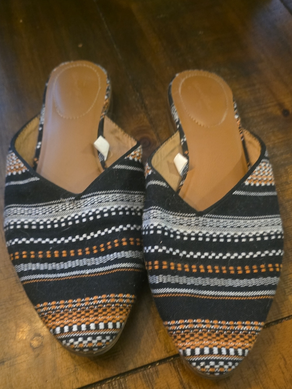 Womens Slip-On Pointed-Toe Mules